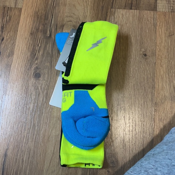 2013 Nike KD hyper elite reflective socks - Picture 5 of 5